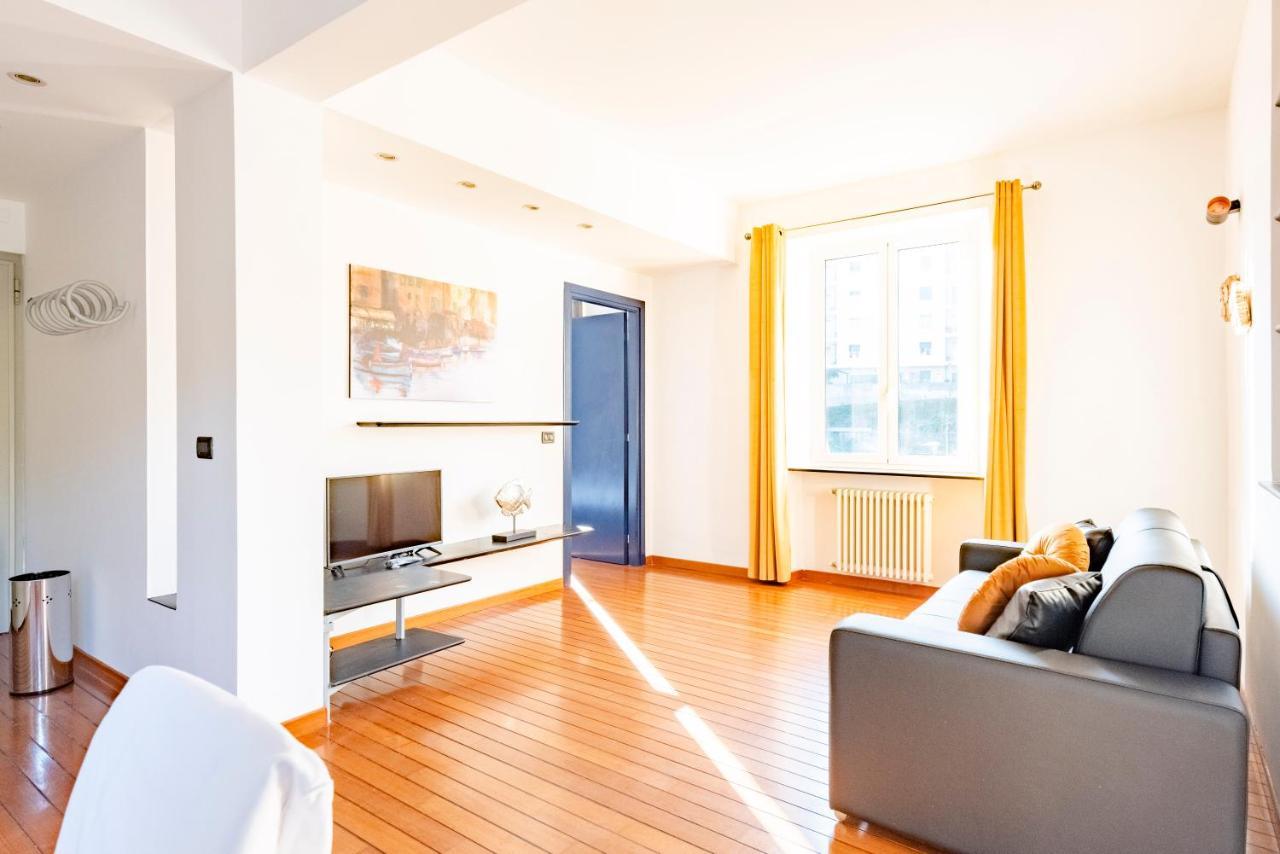 Joivy Modern Flat Next To The Sea Lägenhet Genua Exteriör bild